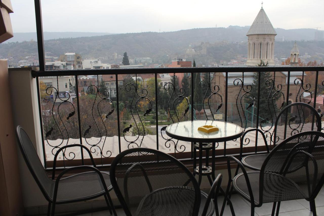 Hotel Plaza Tbilisi Exterior foto